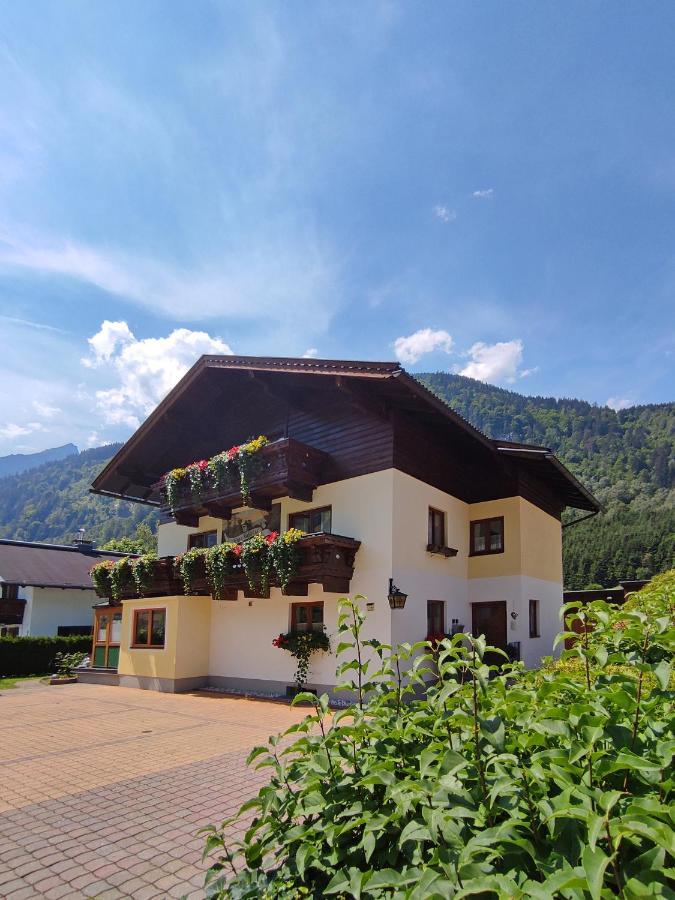 Haus Hubertus Apartment *